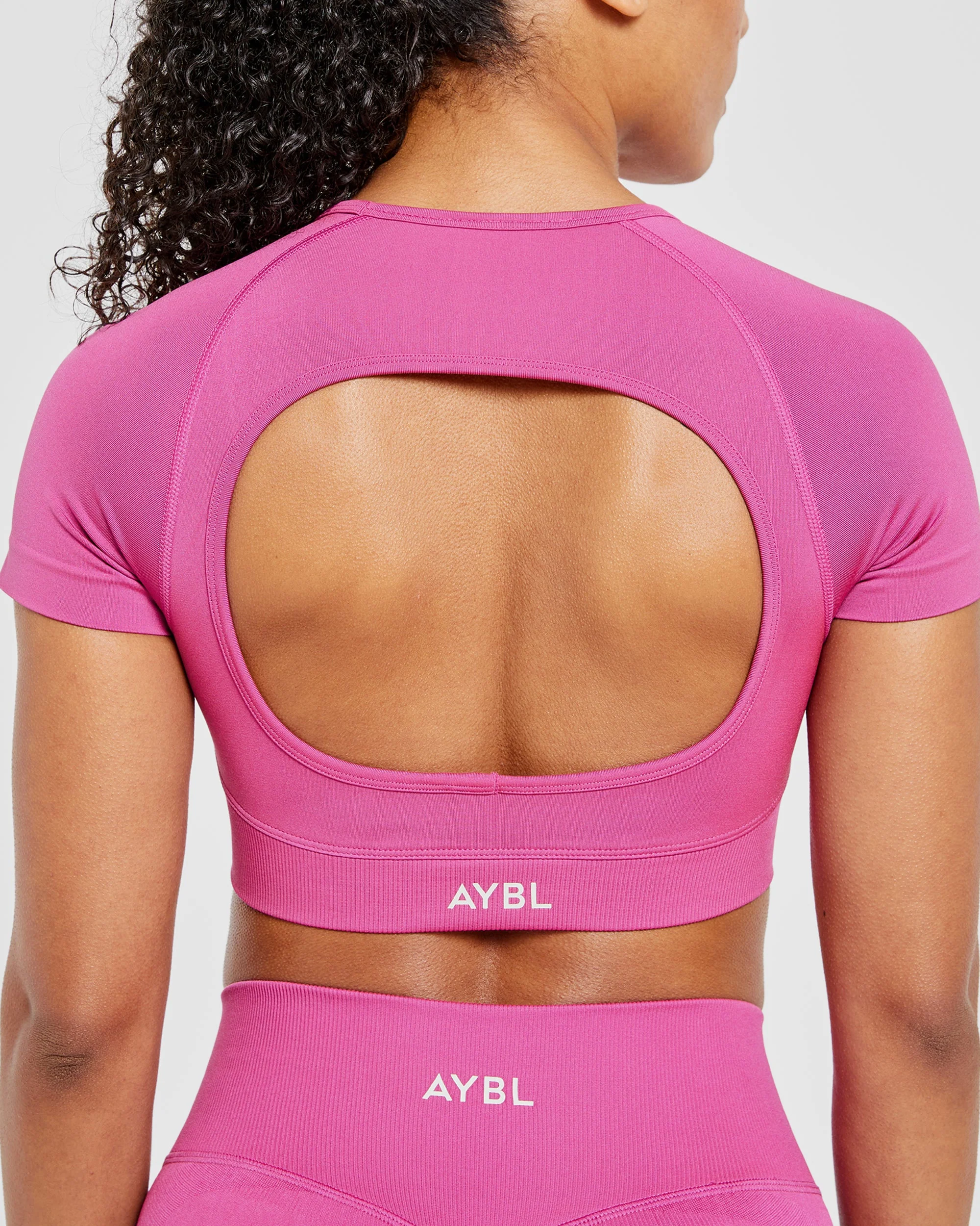 Adapt Seamless Crop Top - Roze - Image 6