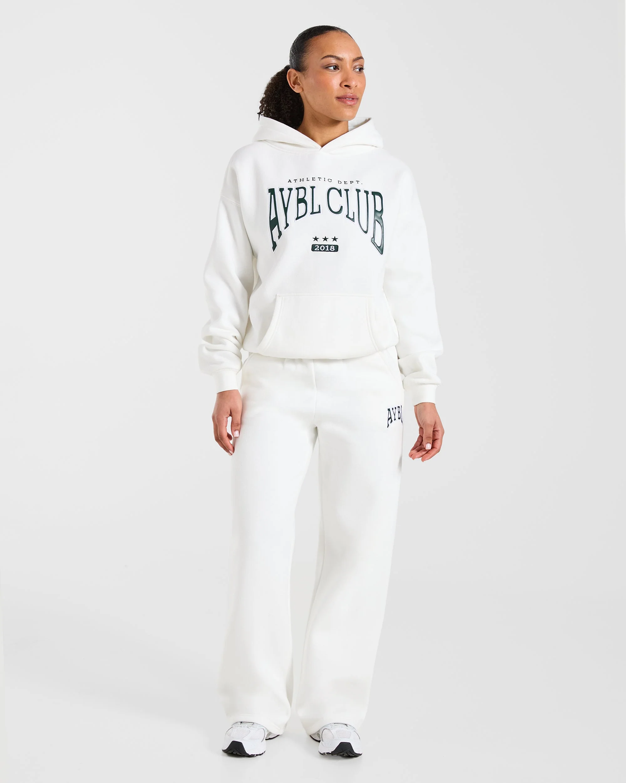 AYBL Club Oversized Straight Leg Joggers - Off Wit/Forest Groen - Image 3