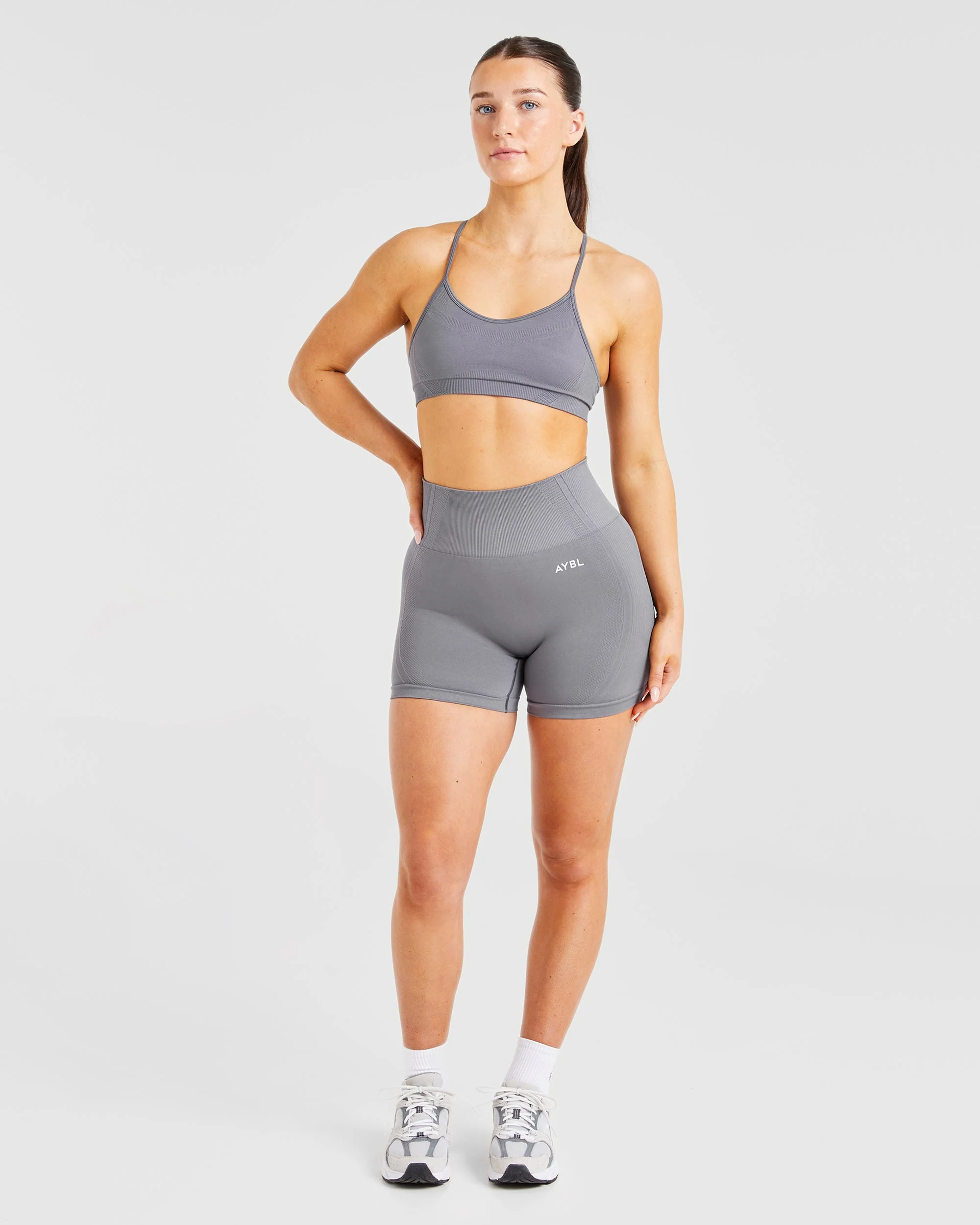Balance V3 Seamless Strappy Sports Bra - Charcoal Grijs - Image 3