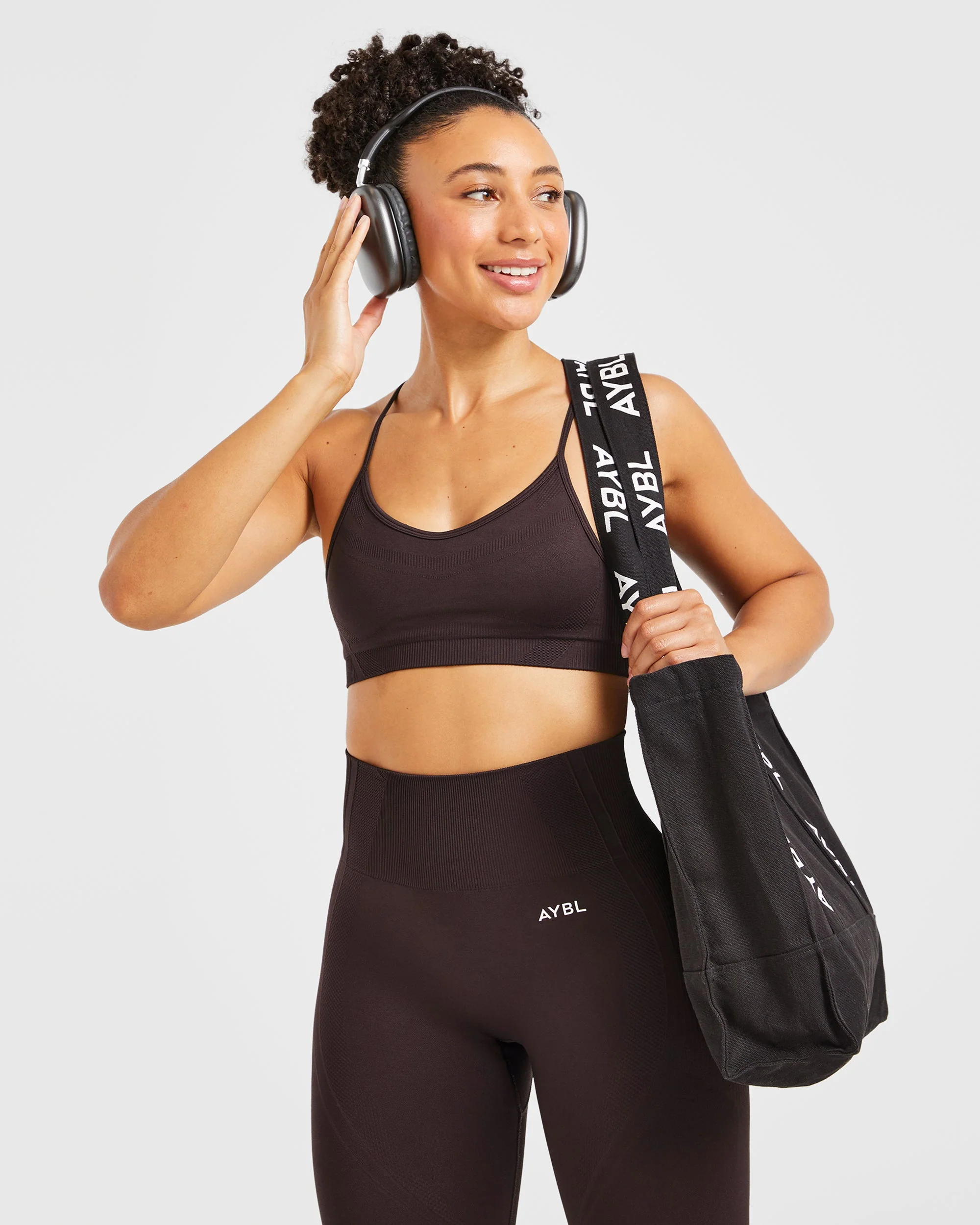 Balance V3 Seamless Strappy Sports Bra - Dark Bruin - Image 7