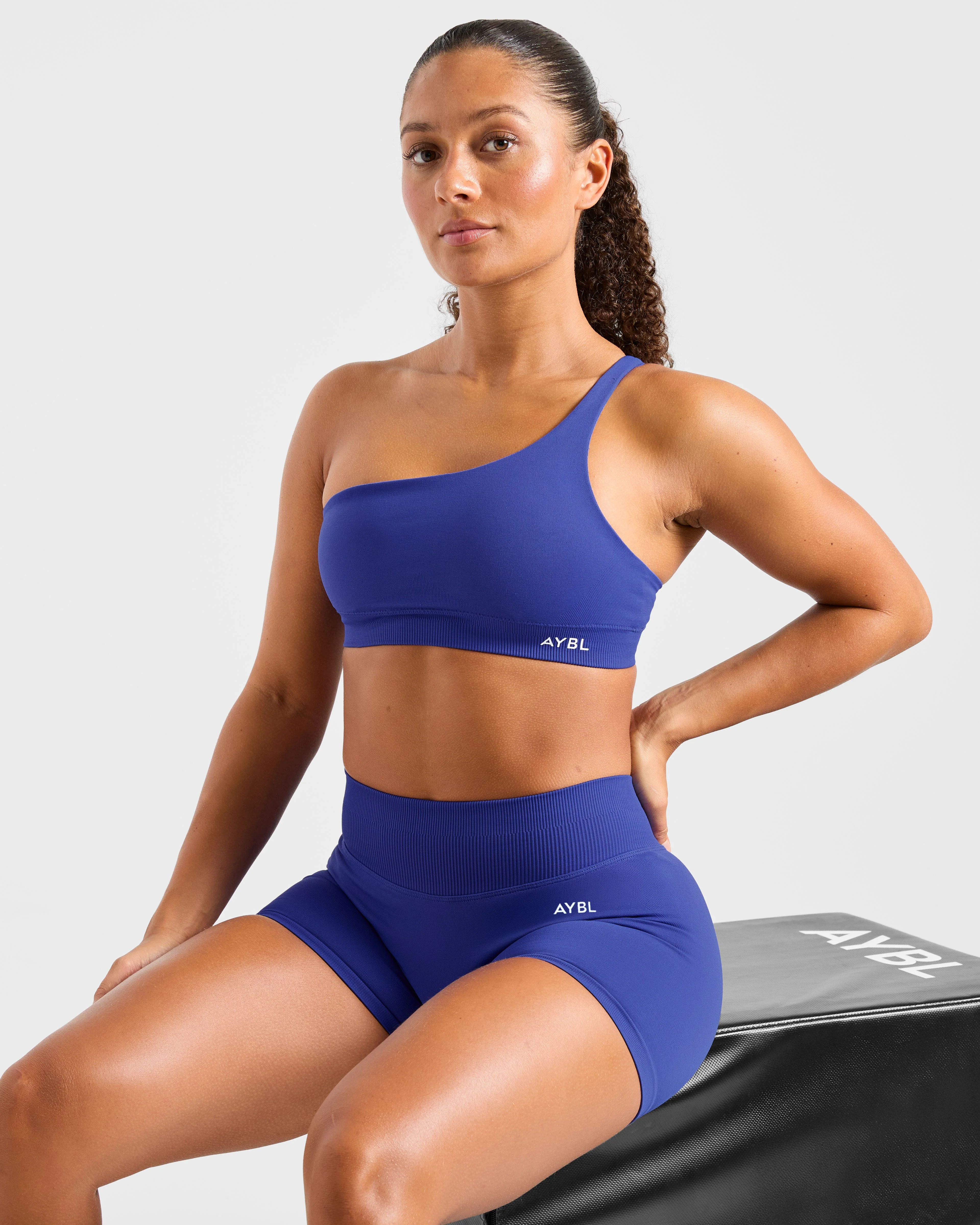 Enhance Seamless One Shoulder Sports Bra - Cobalt Blauw - Image 7