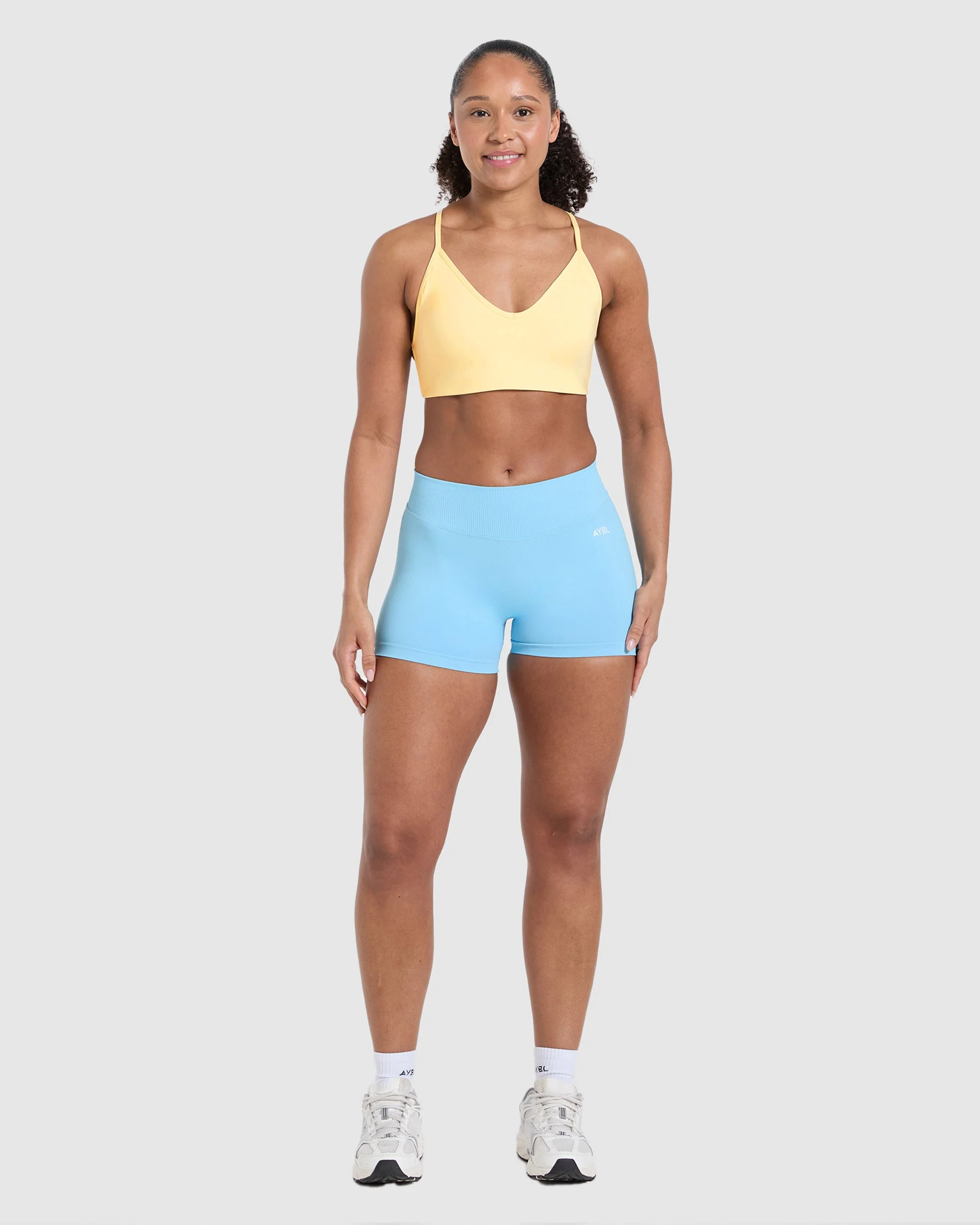 Essential Crossback Sports Bra - Geel - Image 3