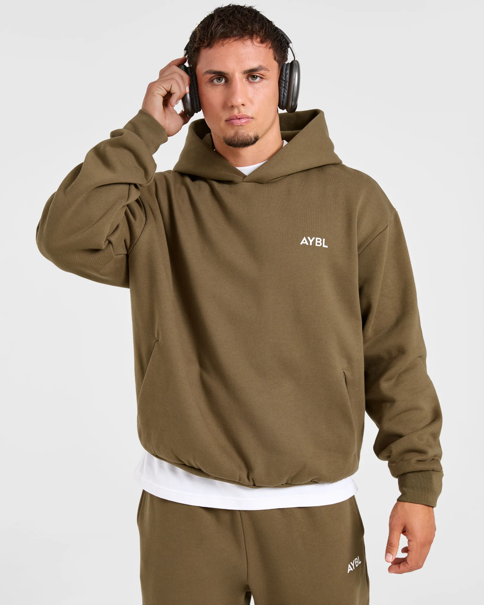 Essential Oversized Hoodie - Olive Groen - Image 8