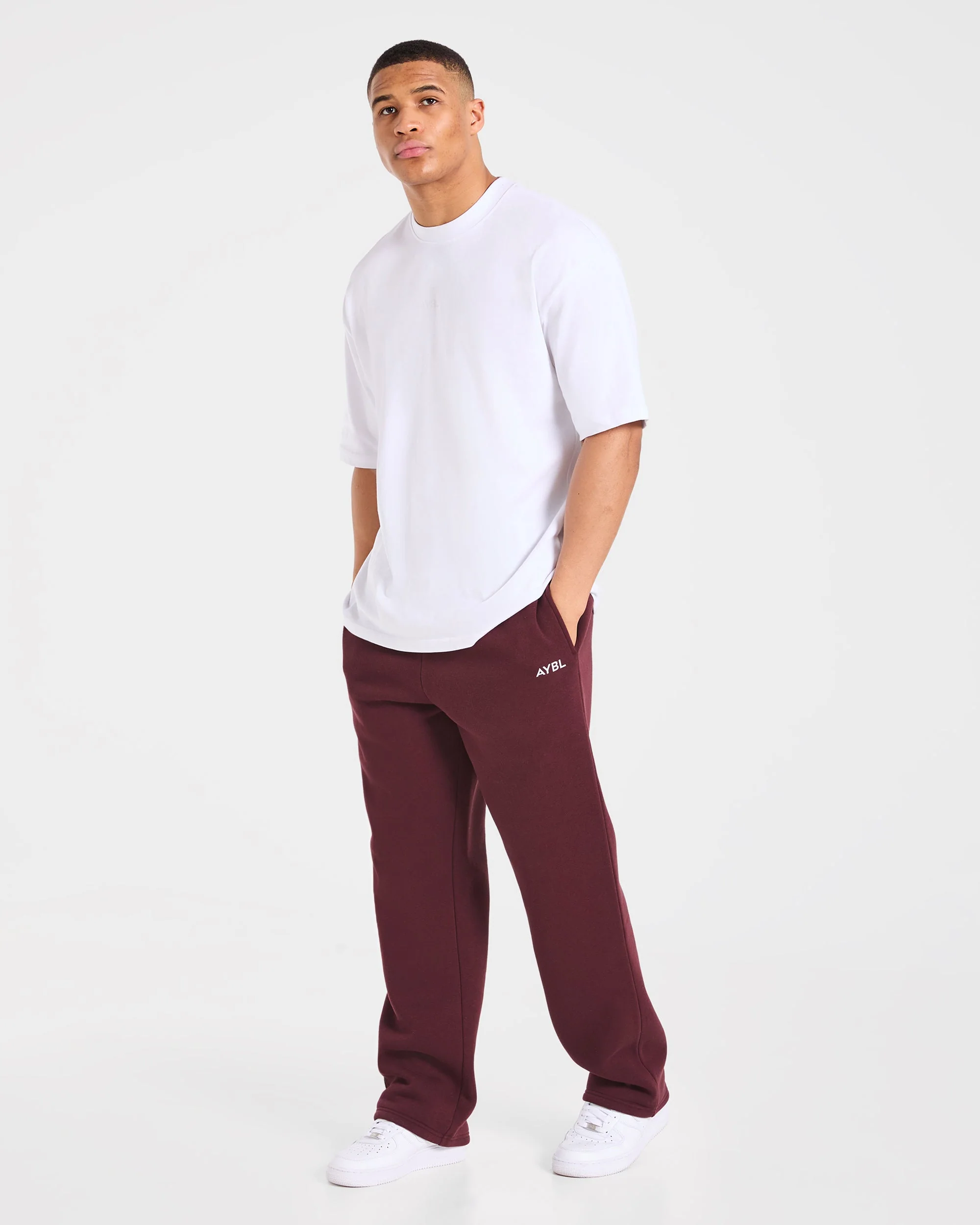 Essential Oversized Straight Leg Joggers - Burgundy Rood - Image 7