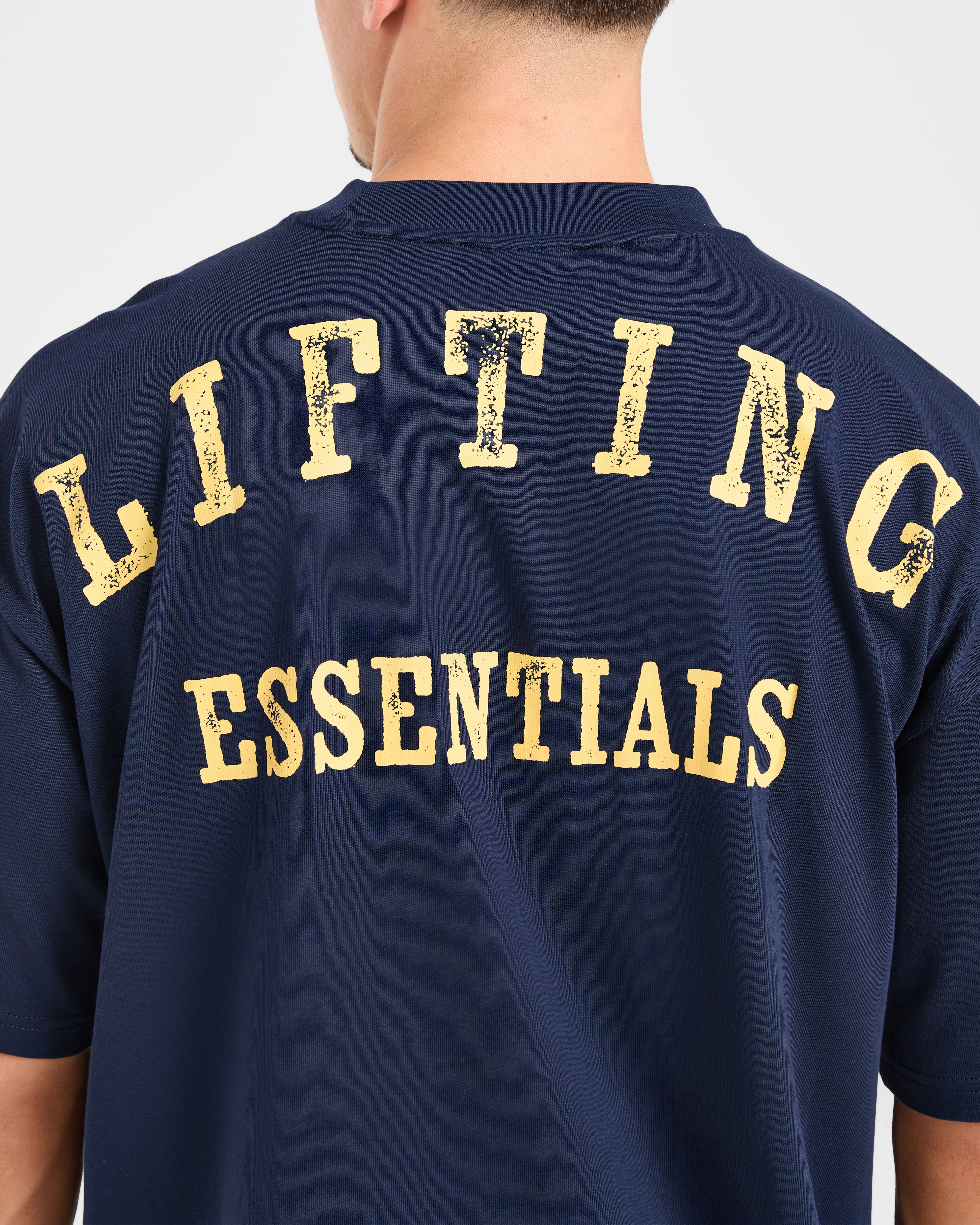 Lifting Essentials Oversized T Shirt - Navy/Geel - Image 6