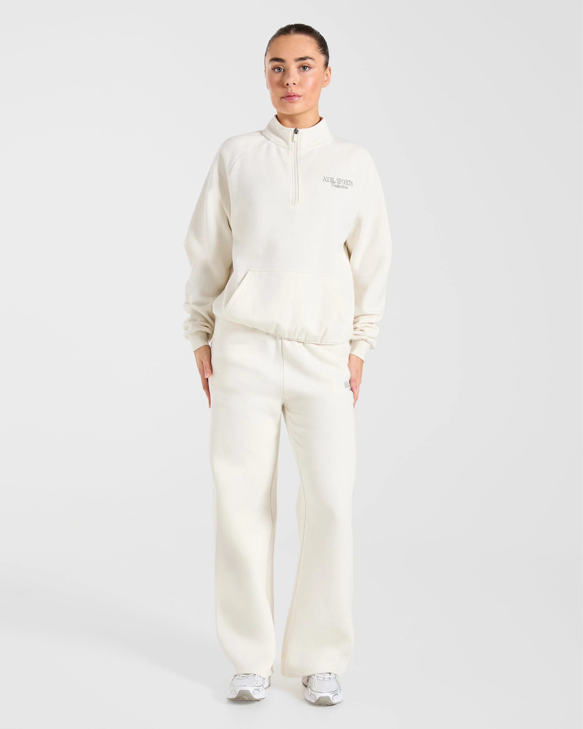 Sports Collective Oversized Straight Leg Joggers - Off Wit/Groen - Image 3