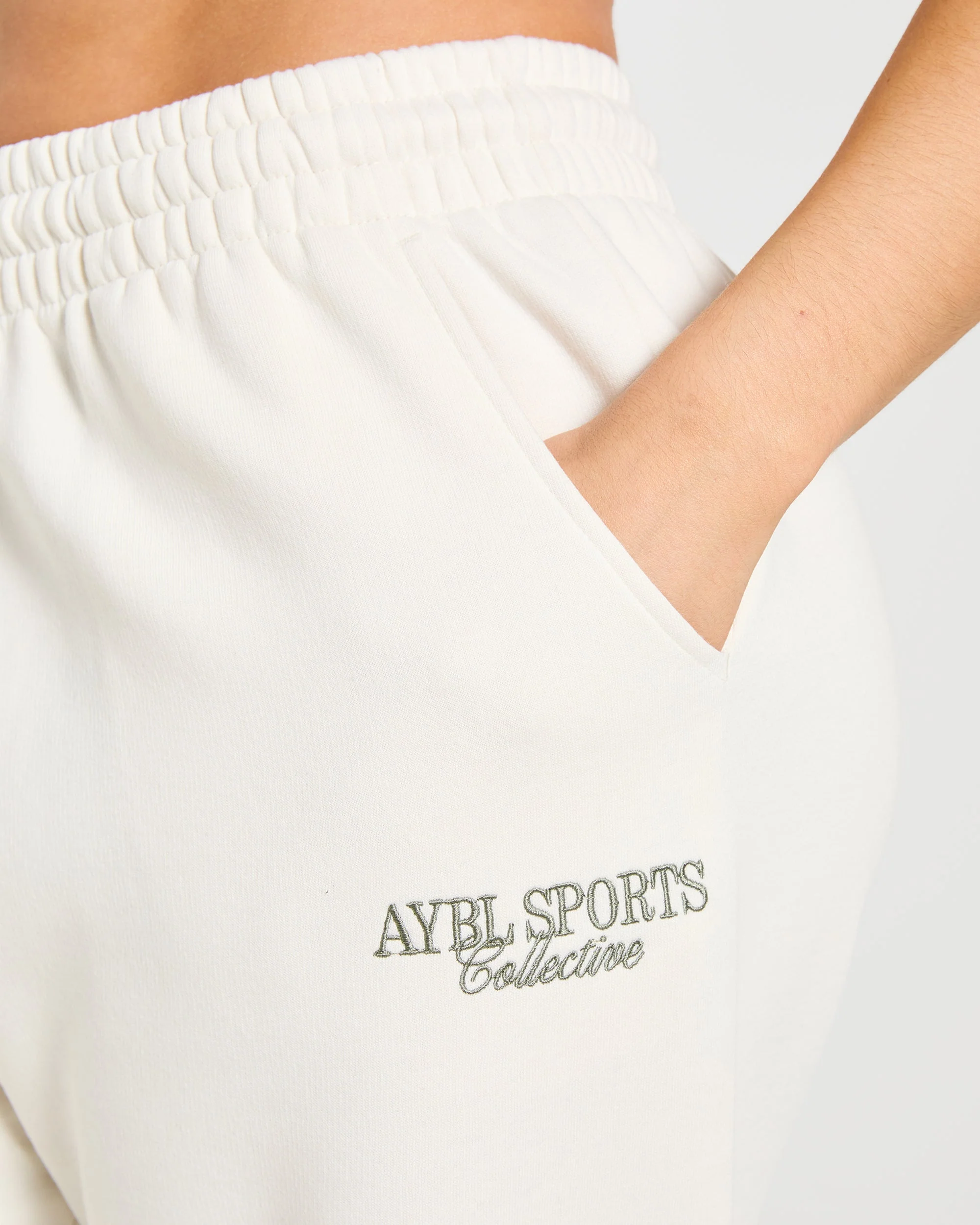 Sports Collective Oversized Straight Leg Joggers - Off Wit/Groen - Image 5
