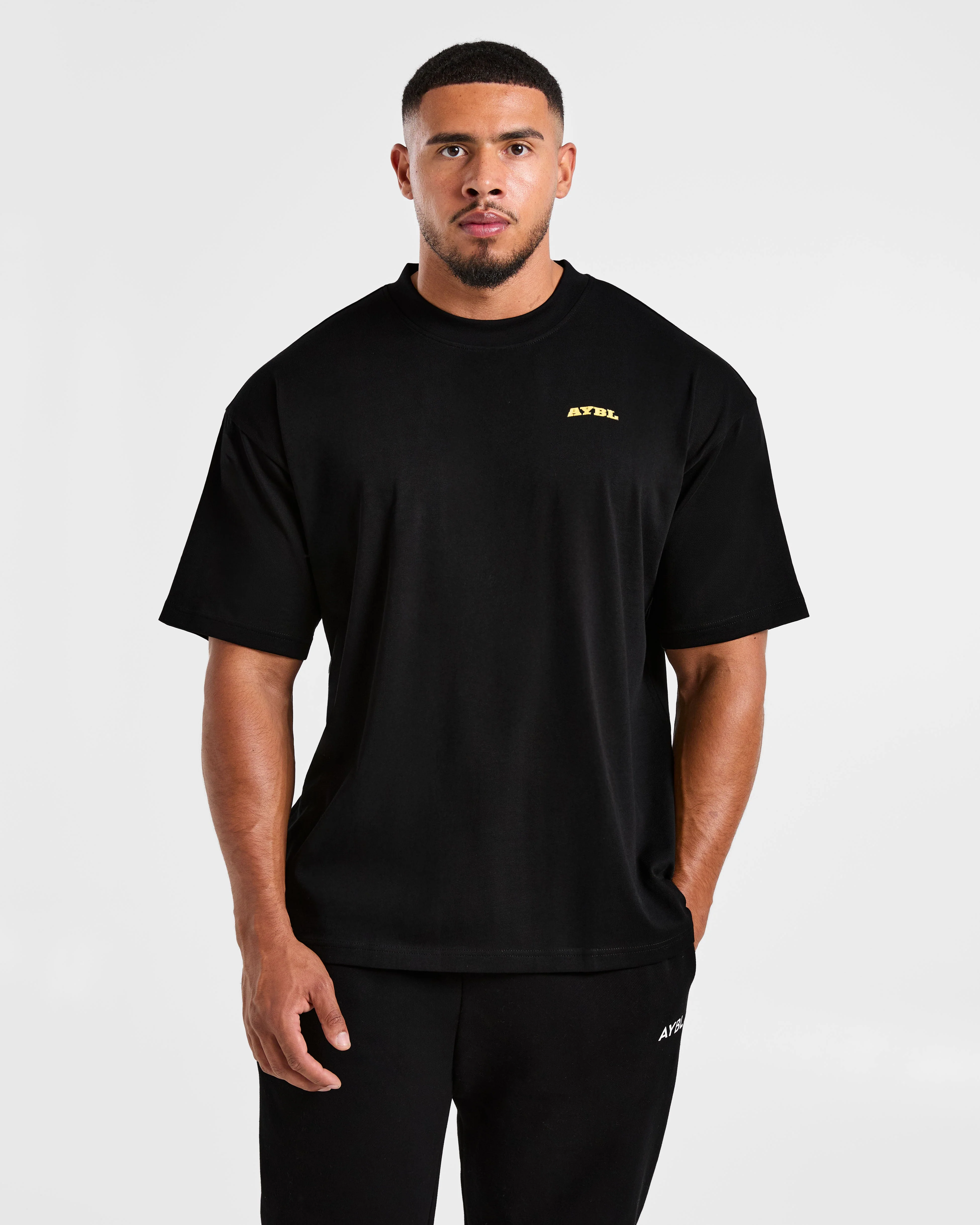 Team AYBL Oversized T Shirt - Zwart/Geel - Image 2