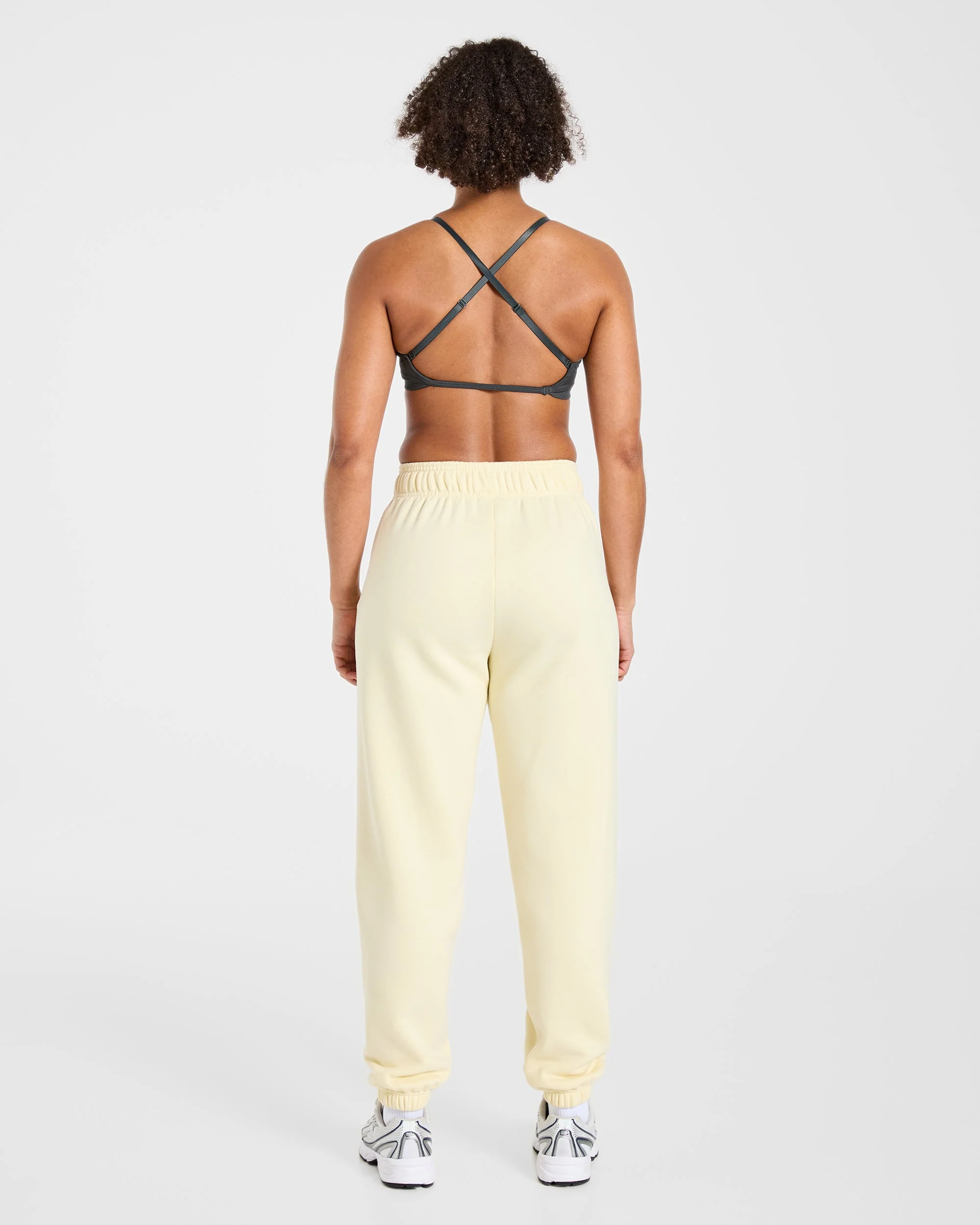 Varsity 2.0 Oversized Joggers - Butter Geel - Image 4