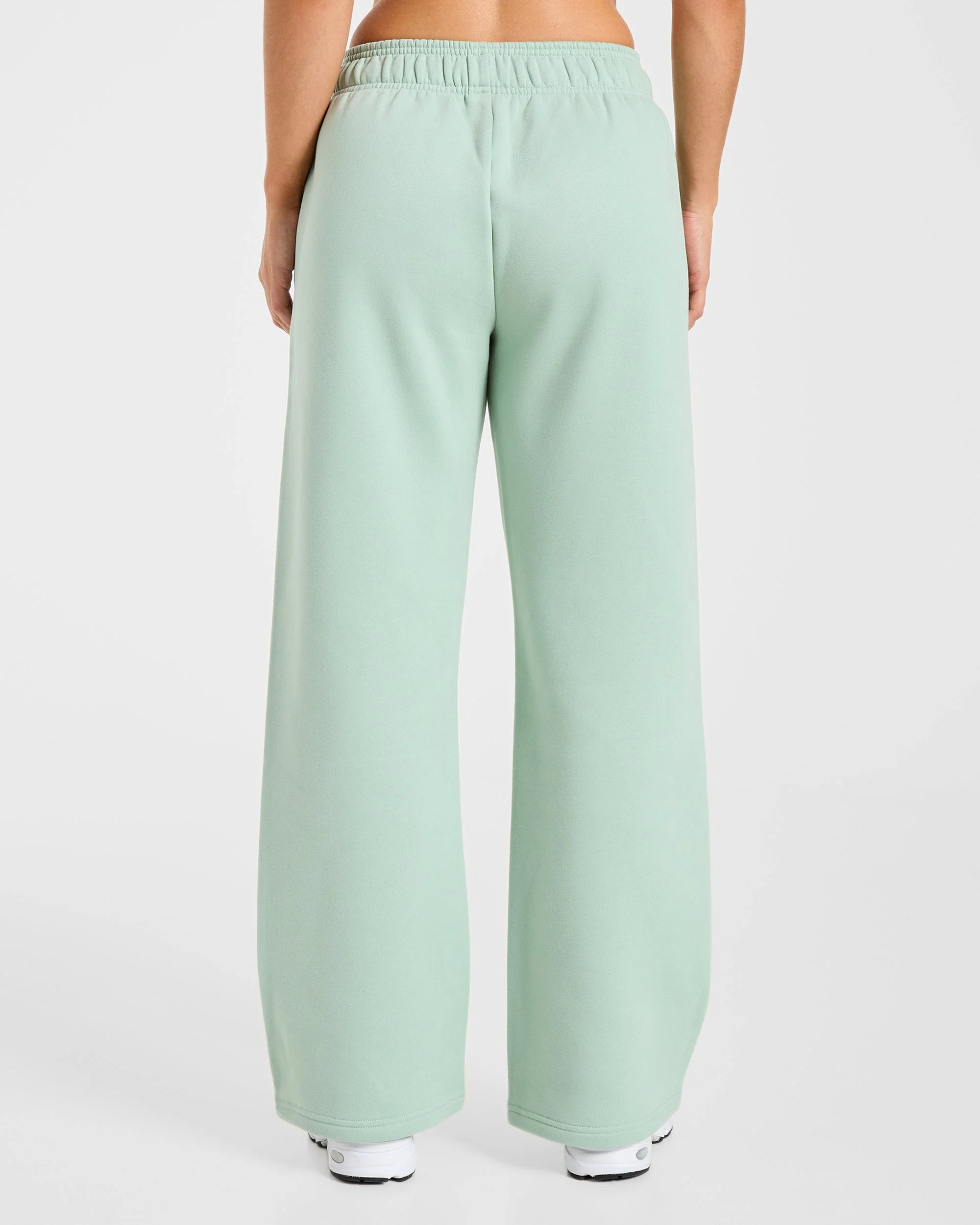 Varsity 2.0 Oversized Straight Leg Joggers - Sage Groen - Image 2