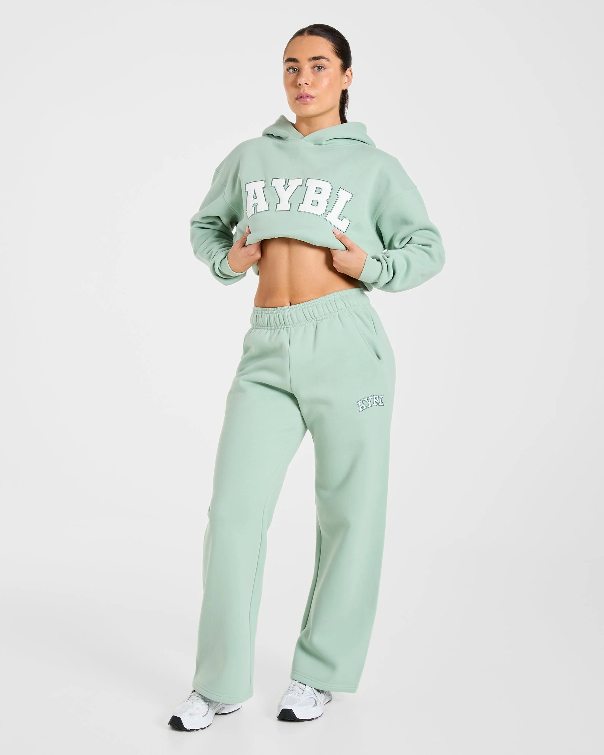 Varsity 2.0 Oversized Straight Leg Joggers - Sage Groen - Image 7