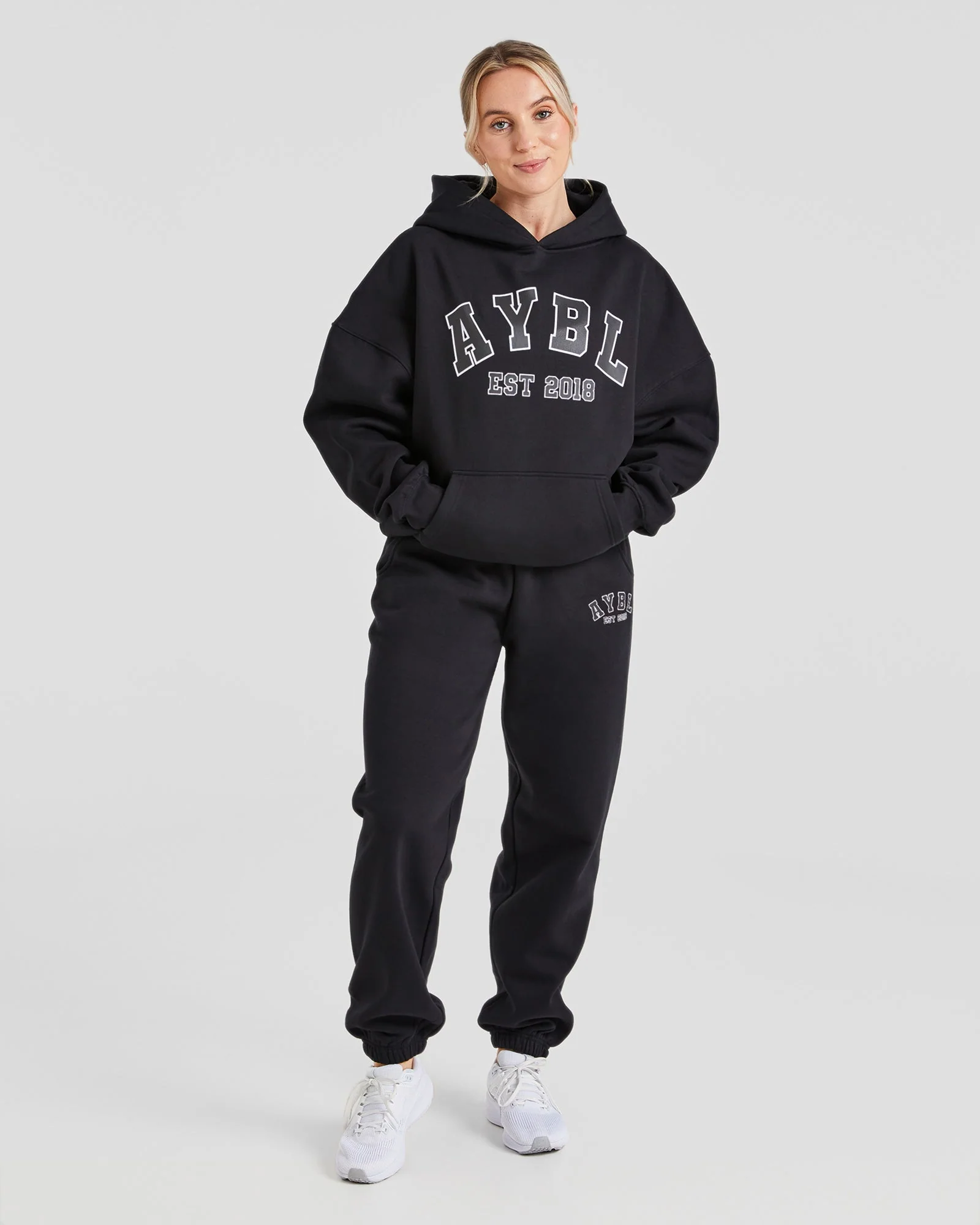 Varsity Graphic Oversized Hoodie - Zwart - Image 3